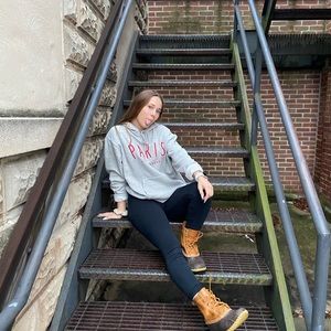 Meet your Posher, Alana